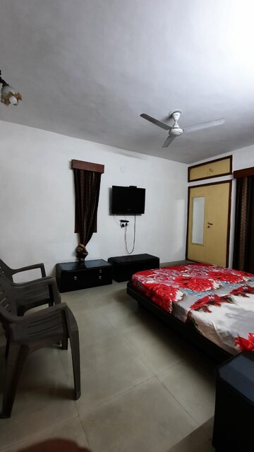 Bedroom in 1 RK Apartment at Sarita Vihar – for Rent