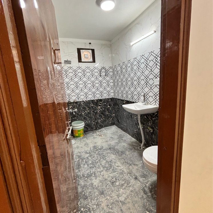 Bathroom, malviya nagar 2 Bedroom 650 Sq.Ft. Builder Floor In Malviya Nagar Delhi 8196583