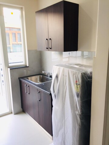 Kitchen in 1 BHK Builder Floor at Sector 43 – for Rent