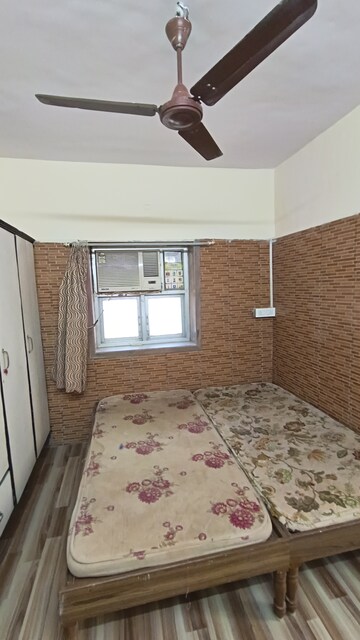 Room in 1 BHK Apartment at Gokuldham Complex, Goregaon East – for Rent