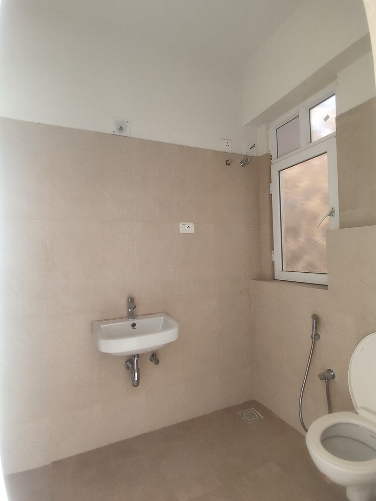 Bathroom, pacifica-hillcrest-phase-1 3 Bedroom 1886 Sq.Ft. Apartment In Gachibowli Hyderabad 8179714