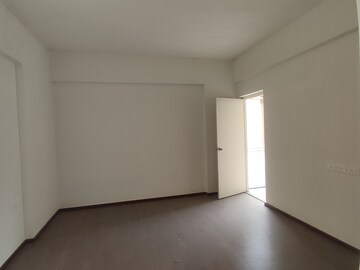 Room in 4 BHK Apartment at Pacifica Hillcrest Phase 1, Gachibowli – for Sale