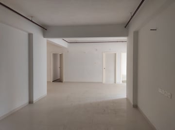 Room in 4 BHK Apartment at Pacifica Hillcrest Phase 1, Gachibowli – for Sale
