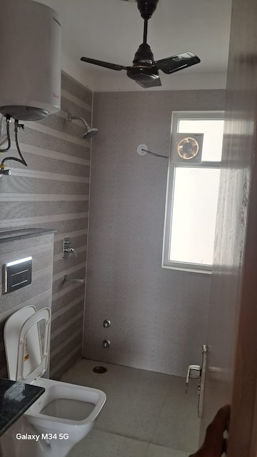 Bathroom in 3 BHK Independent House at Unitech Cyber Park, Sector 39 – for Rent