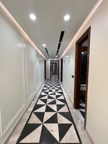 Building Lobby in 4 BHK Builder Floor at Sector 27 – for Sale