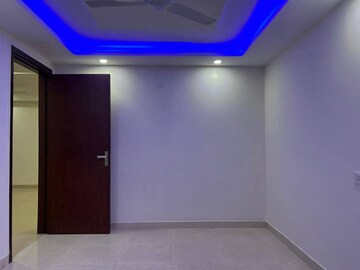 Room in 3 BHK Builder Floor at Saket – for Rent