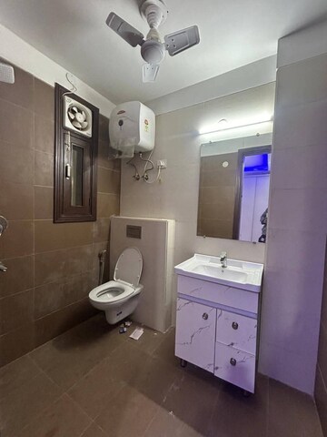 Master Bedroom in 3 BHK Builder Floor at Saket – for Rent