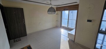 Room in 2 BHK Apartment at Siddhi Highland Haven, Balkum Pada – for Rent