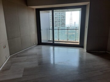 Room in 4 BHK Apartment at Lodha The World Towers World One Tier 2, Worli – for Rent