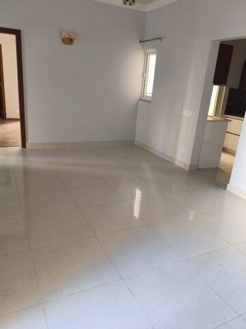 Room in 3 BHK Apartment at Central Park Flower Valley Aqua Front Towers, Sohna Sector 33 – for Rent