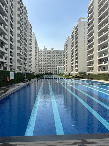 3 BHK Apartment – Exterior View View at Central Park Flower Valley Aqua Front Towers, Sohna Sector 33 - for Rent
