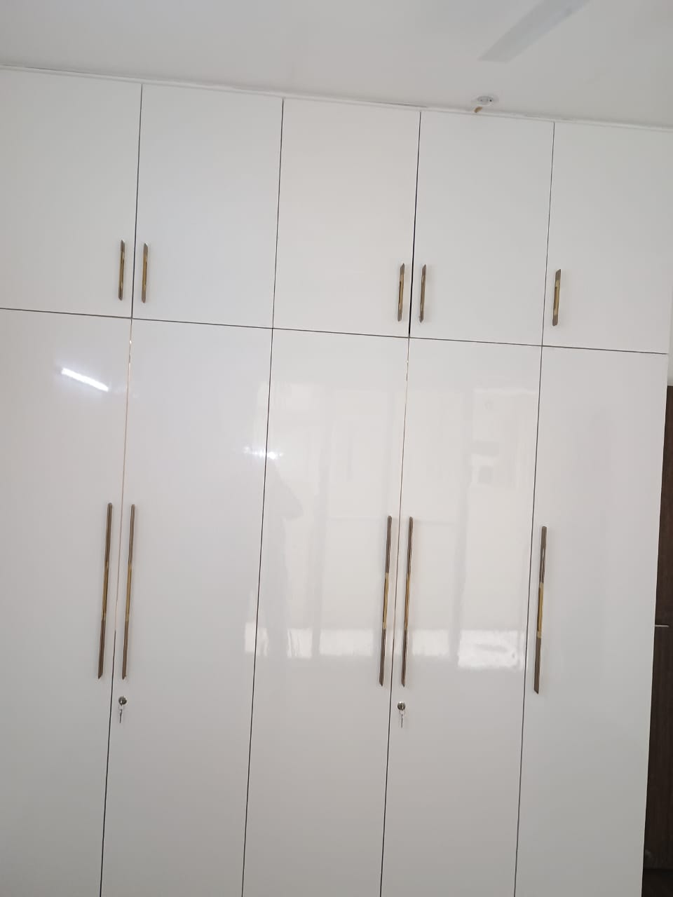 3 BHK + Extra Room Builder Floor For Sale in BPTP Amstoria