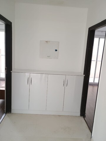 Room in 3 BHK Builder Floor at BPTP Amstoria, Sector 102 – for Sale