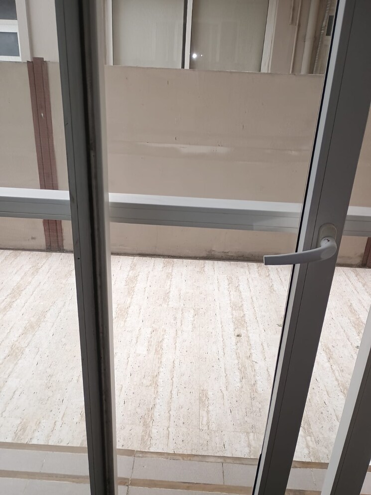 Balcony, bptp-amstoria 3 Bedroom 2320 Sq.Ft. Builder Floor In Sector 102 Gurgaon 8196894