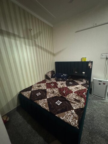 Bedroom in 1 BHK Builder Floor at Sector 38 – for Rent