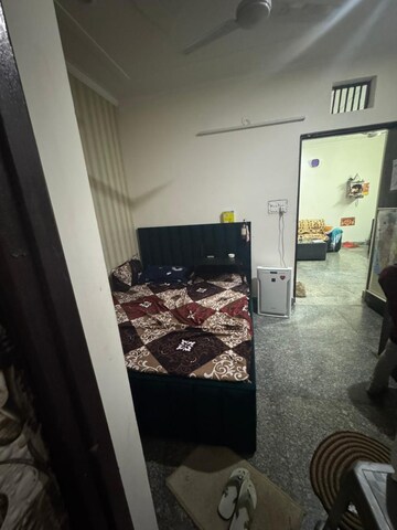 Parking in 1 BHK Builder Floor at Sector 38 – for Rent