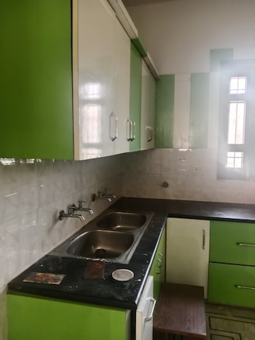 Kitchen in 2.5 BHK Builder Floor at Sector 17 – for Rent