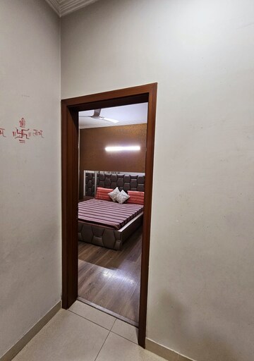 Furnished Amenities in 2.5 BHK Builder Floor at Central Park 3 Flower Valley, Sohna Sector 33 – for Rent