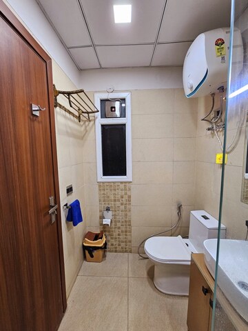 Bathroom in 2.5 BHK Builder Floor at Central Park 3 Flower Valley, Sohna Sector 33 – for Rent