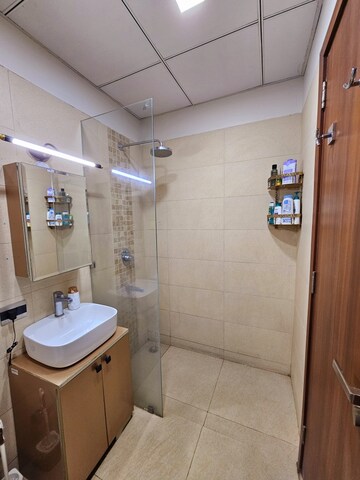 Bathroom in 2.5 BHK Builder Floor at Central Park 3 Flower Valley, Sohna Sector 33 – for Rent