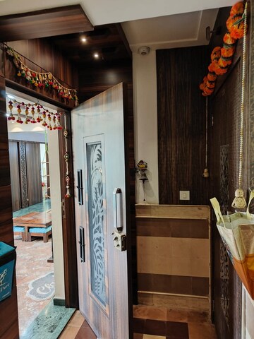 Furnished Amenities in 2 BHK Apartment at Hiranandani Estate, Ghodbunder Road – for Rent