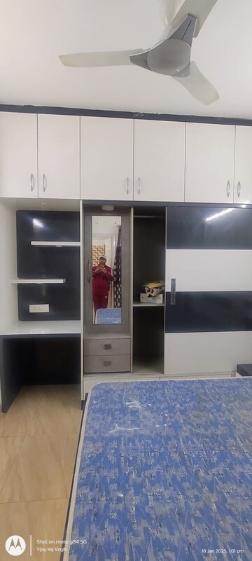 Furnished Amenities in 2 BHK Apartment at Mahagun Mywoods, Sector 16c Greater Noida – for Rent