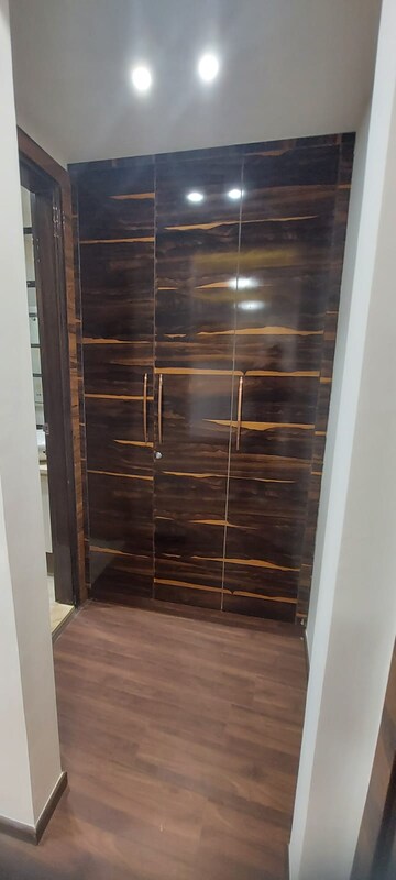 Furnished Amenities in 2 BHK Apartment at Chittaranjan Park – for Sale