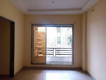 1 BHK Apartment For Rent in Kandivali East Mumbai  8197102