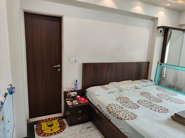 Bedroom in 2 BHK Apartment at Hiranandani Estate, Ghodbunder Road – for Rent