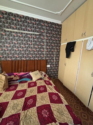 Bedroom in 3 BHK Apartment at Redwoods CHS, Mulund West – for Rent