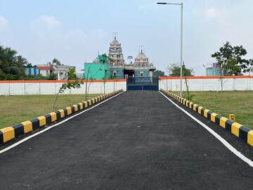 Swimming Pool in  Plot at Guduvanchery – for Sale