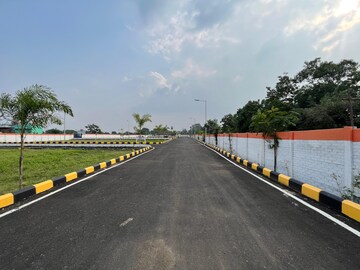 Swimming Pool in  Plot at Guduvanchery – for Sale