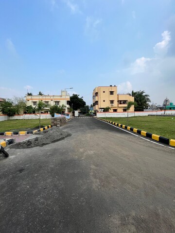 Parking in  Plot at Guduvanchery – for Sale