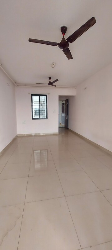 Room in 2 BHK Apartment at Nanded City Asawari, Nanded – for Rent