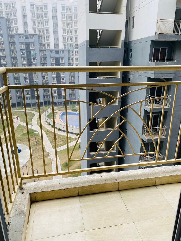 Balcony, aditya-urban-homes 1 Bedroom 585 Sq.Ft. Apartment In Shahpur Bamheta Ghaziabad 8197375