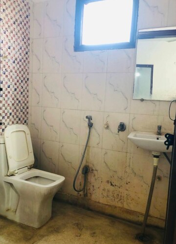Bathroom in 1 BHK Builder Floor at Saket – for Rent