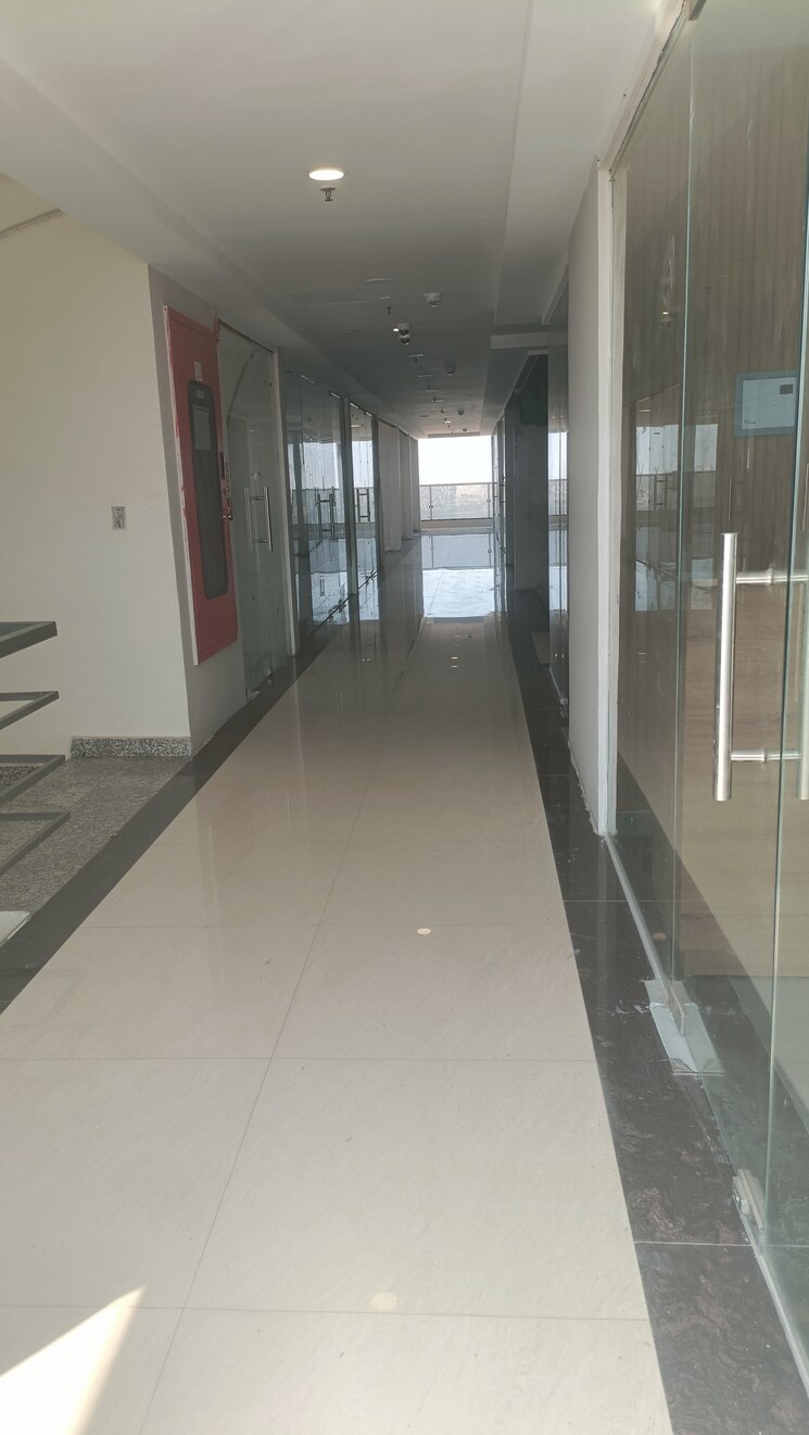 undefined, spectrum-metro Commercial Office Space 540 Sq.Ft. In Sector 75 Noida 8197413
