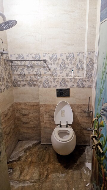 Bathroom in 2 BHK Independent House at Gomti Nagar – for Rent