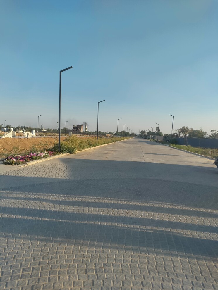 Garden, adore-smart-city  129 Sq.Yd. Plot In Sector 97 Faridabad 8197496