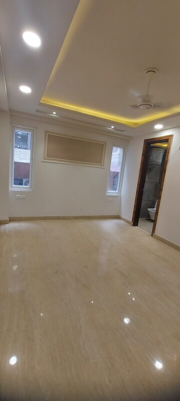3 BHK Apartment For Sale in Chittaranjan Park