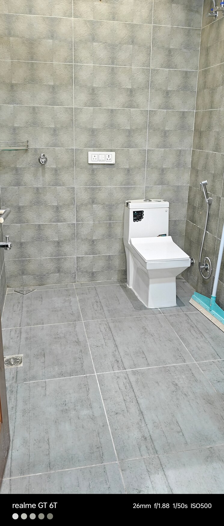 Bathroom, dwarka 2.5 Bedroom 1125 Sq.Ft. Builder Floor In Dwarka Delhi 8197638