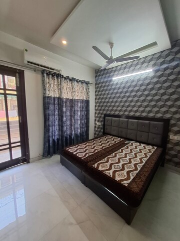 Bedroom in 3 BHK Builder Floor at Sunshine Enclave, Vip Road – for Rent