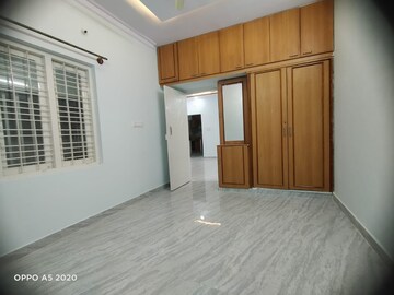 Room in 2 BHK Builder Floor at Hsr Layout – for Rent