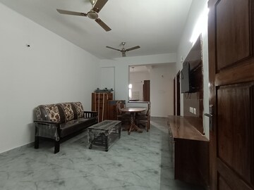 Living Room in 2 BHK Apartment at Madhapur – for Rent