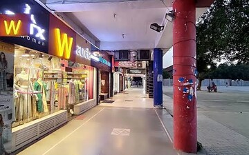 Shop For Rent in Sector 60