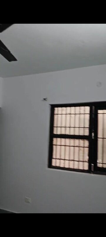 Room in 2 BHK Builder Floor at Chattarpur – for Rent