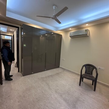 Parking in 3 BHK Builder Floor at Sector 47 – for Rent