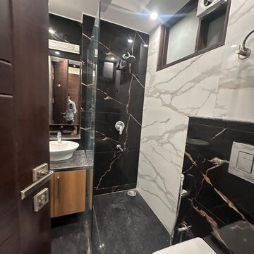 Gym in 3 BHK Builder Floor at Sector 47 – for Rent