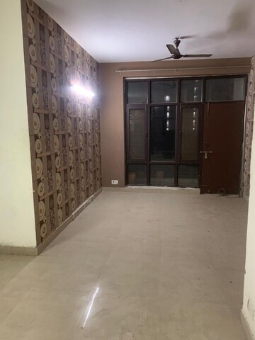 3 BHK Apartment For Rent in Vip Road
