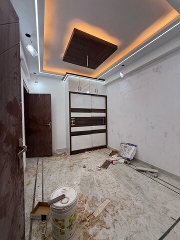 Master Bedroom in 3 BHK Builder Floor at Niti Khand – for Rent
